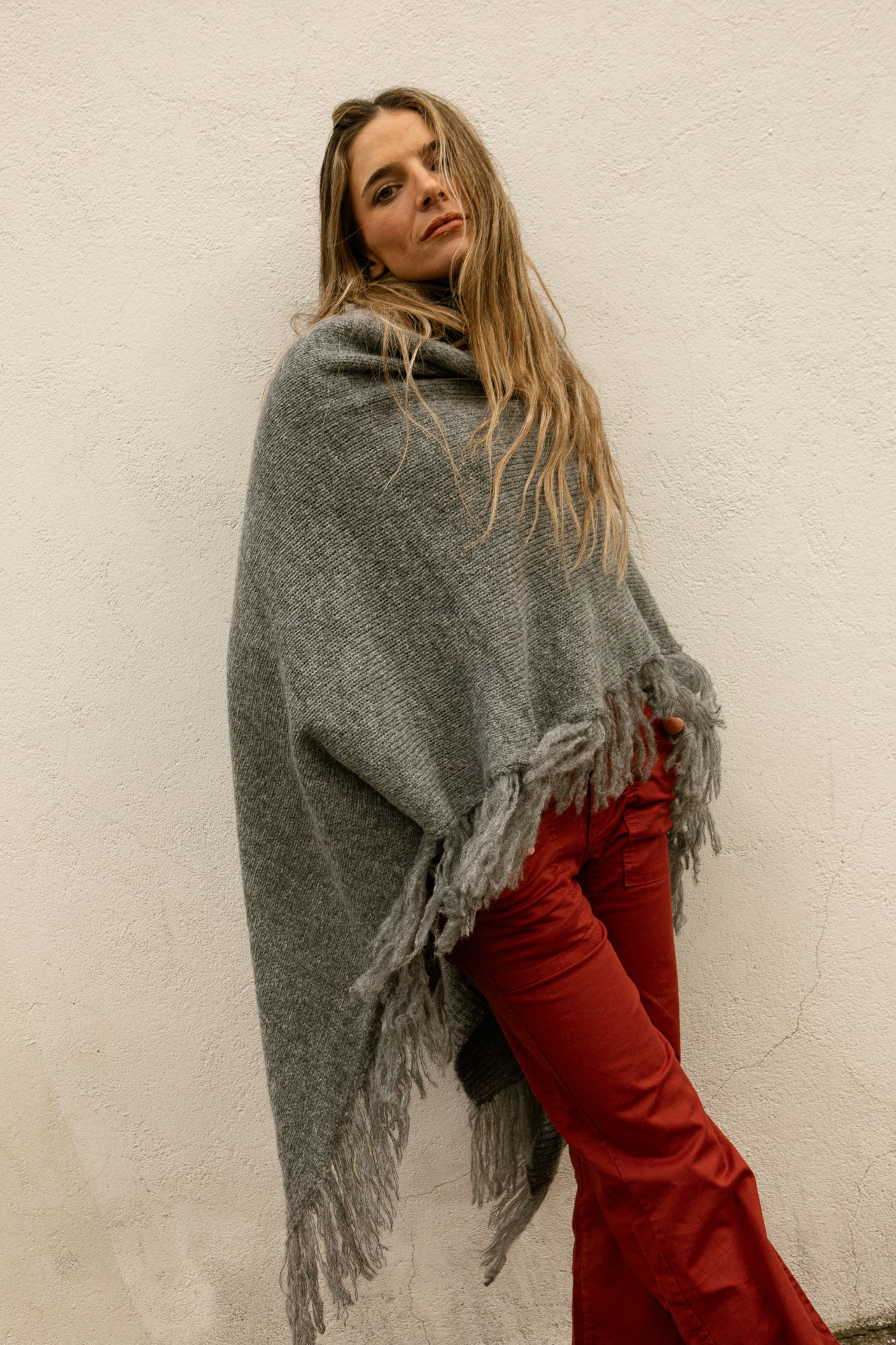 Capa Gris